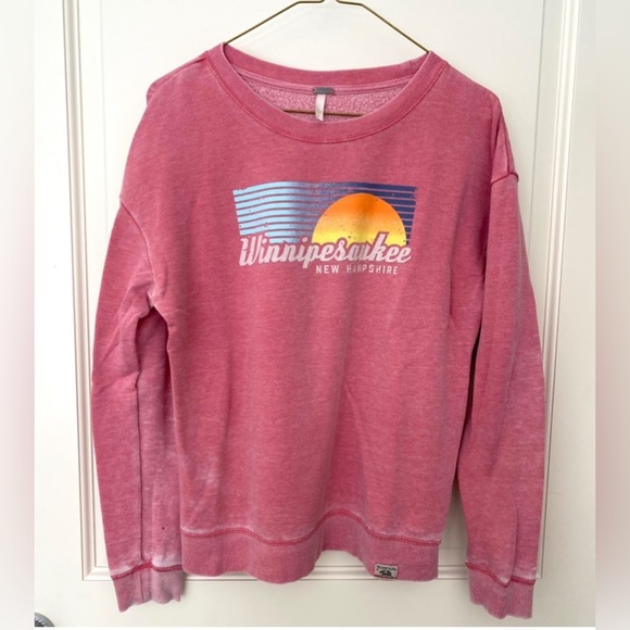 Techstyles sweatshirt Lake Winnipesaukee Girls sweatshirt size S - Picture 1 of 11